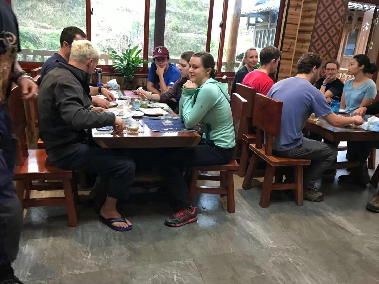 לונגשנג Long An Hotel מראה חיצוני תמונה