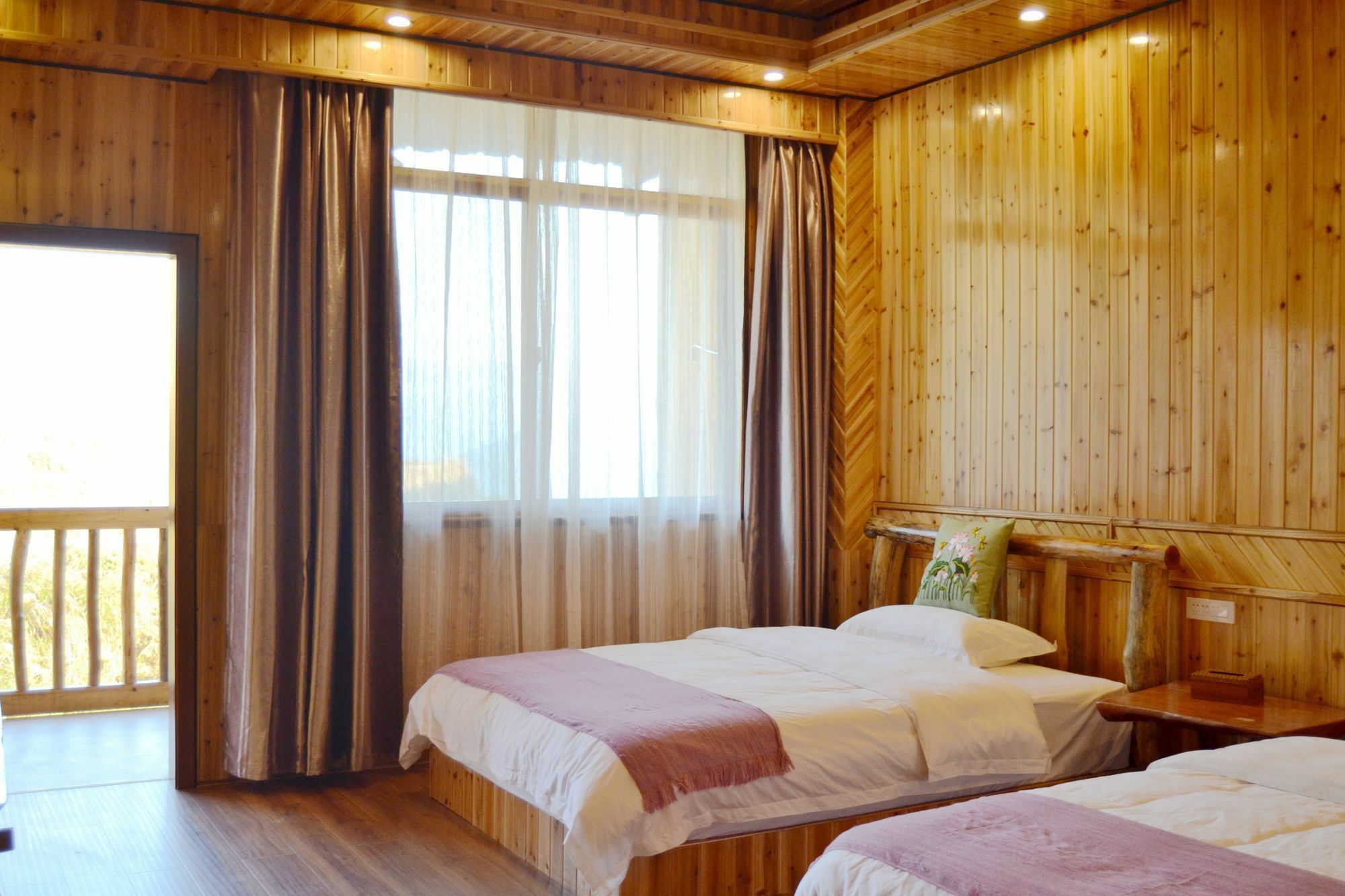 לונגשנג Long An Hotel מראה חיצוני תמונה