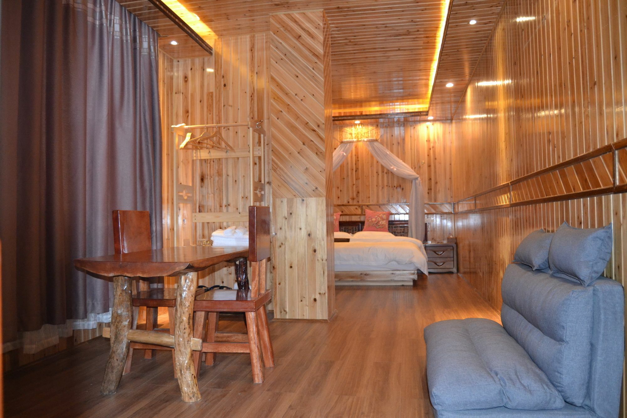 לונגשנג Long An Hotel מראה חיצוני תמונה